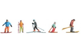 Winter Sports, 5 Figure Set OO/HO Scale